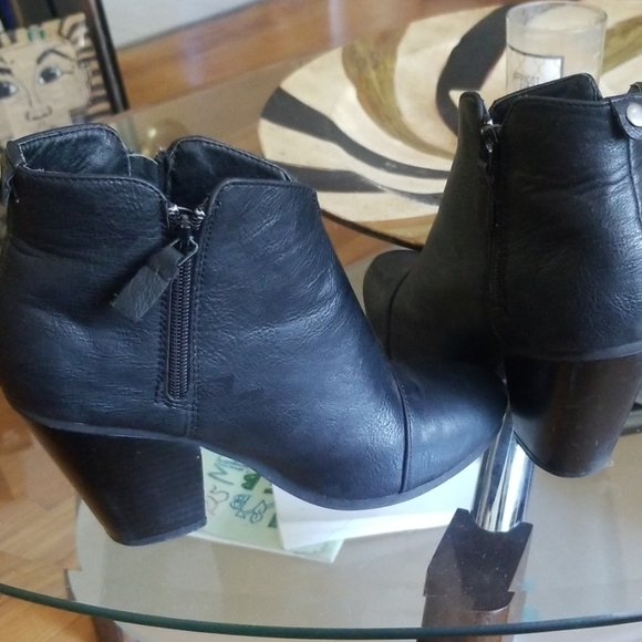 Rampage booties - Picture 4 of 4